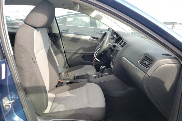 фото Volkswagen Jetta S