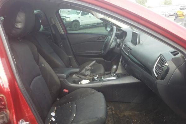 фото Mazda 3 SPORT