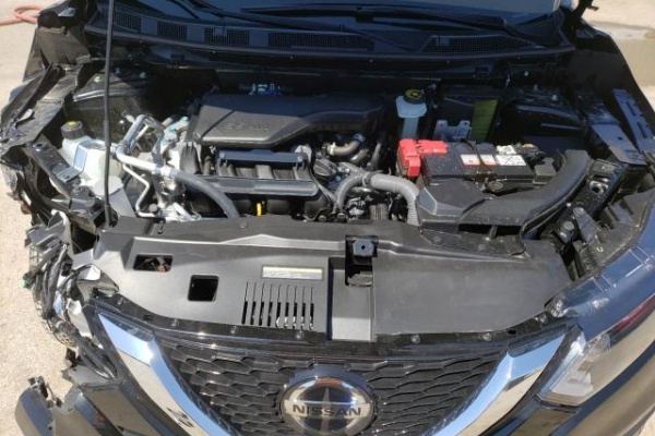 фото Nissan Rogue SPORT S