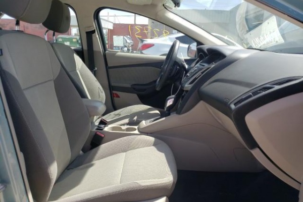 фото Ford Focus SE