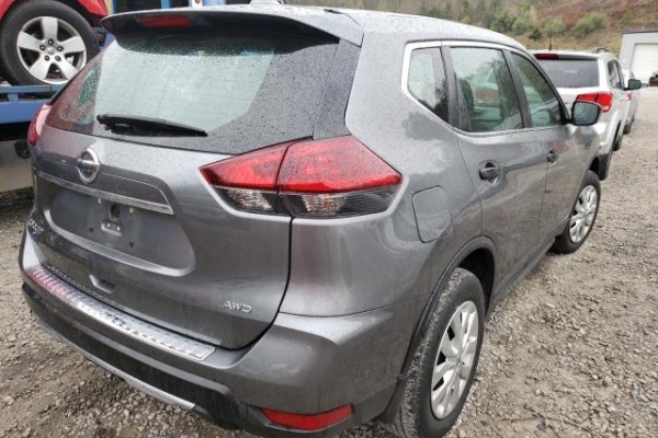 фото Nissan ROGUE S