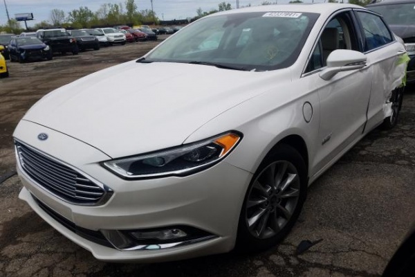 фото Ford Fusion TITANIUM PHEV