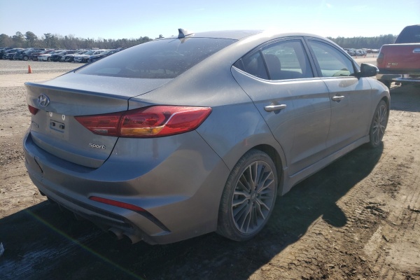фото Hyundai Elantra Sport