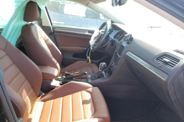 фото Volkswagen golf SPORTWAGEN S