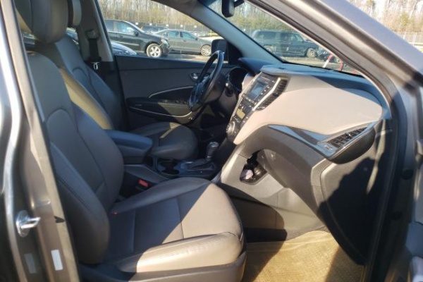 фото Hyundai SANTA FE SPORT