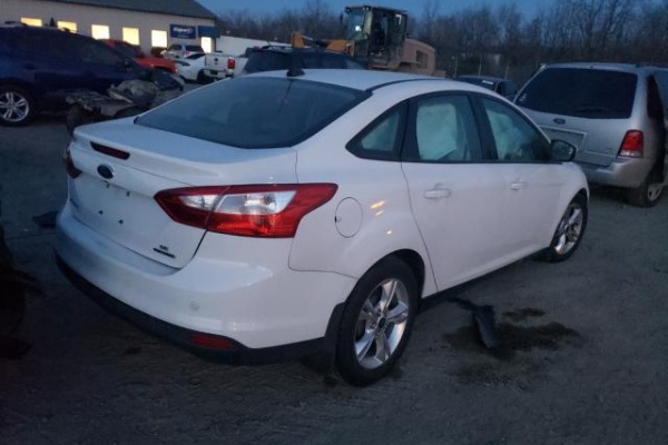 фото Ford Focus SE