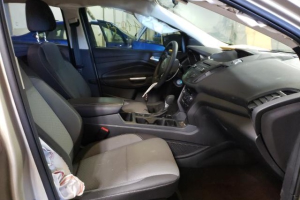 фото Ford Escape SE