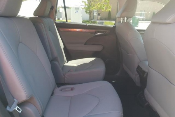 фото Toyota HIGHLANDER LIMITED