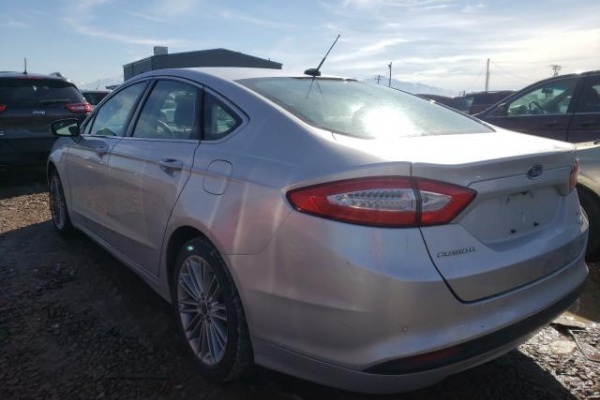фото Ford Fusion SE
