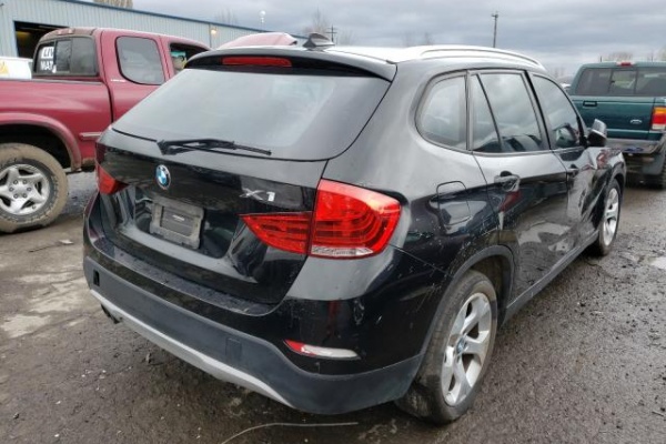фото BMW X1 SDRIVE28I