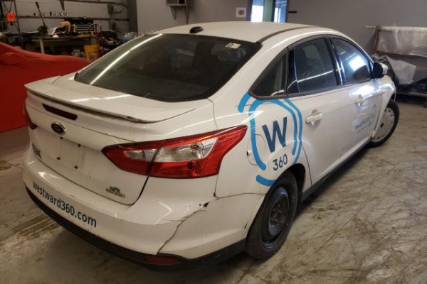 фото Ford Focus SE