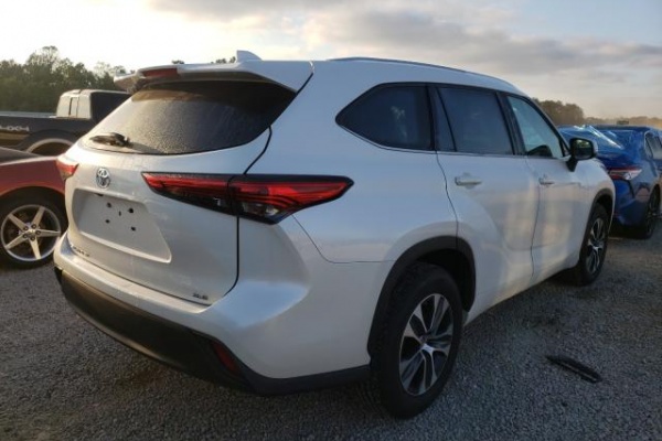 фото Toyota HIGHLANDER XLE