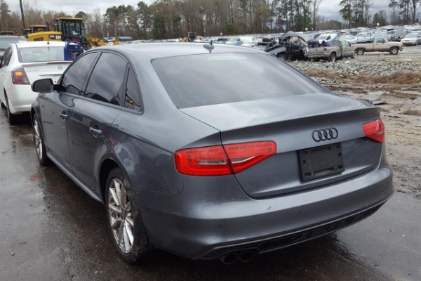 фото Audi A4 Premium Plus