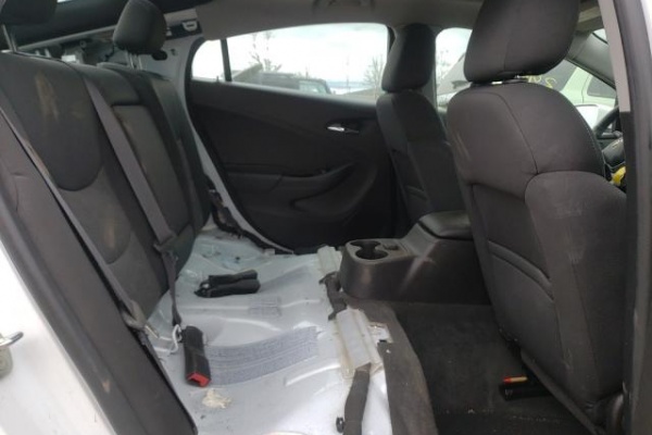 фото Chevrolet Volt LT