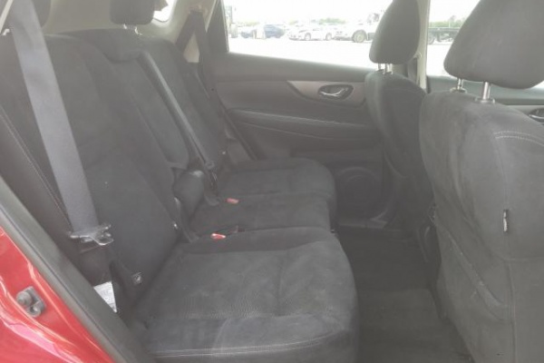 фото Nissan ROGUE S