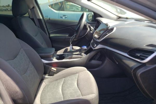 фото Chevrolet Volt LT