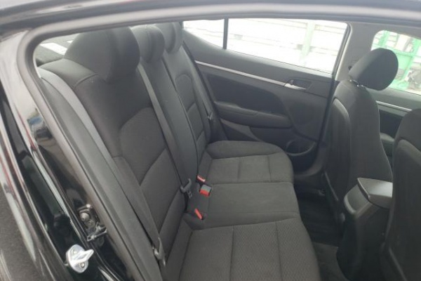 фото Hyundai Elantra SEL