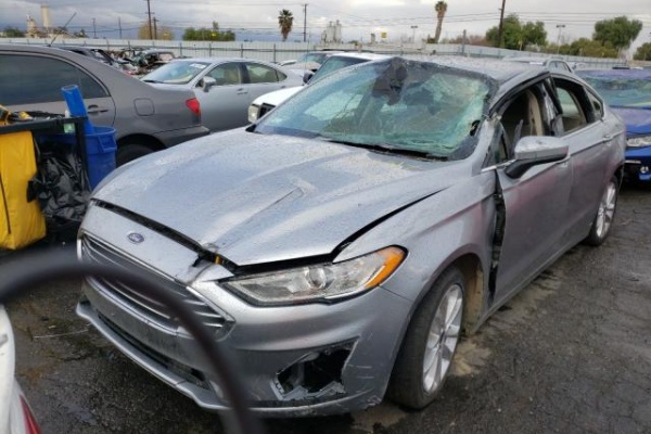 фото Ford Fusion SE