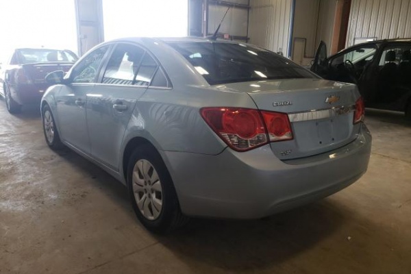 фото Chevrolet Cruze LS