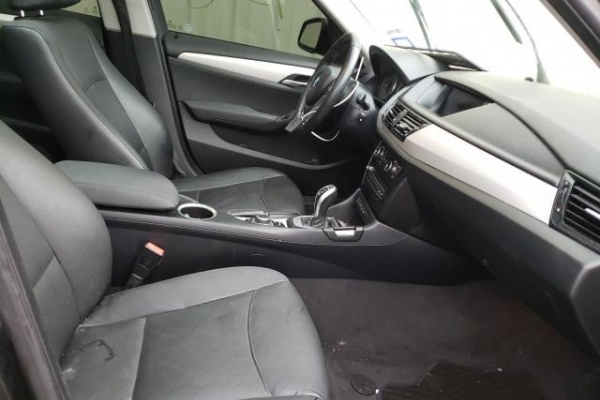 фото BMW X1 SDRIVE28I