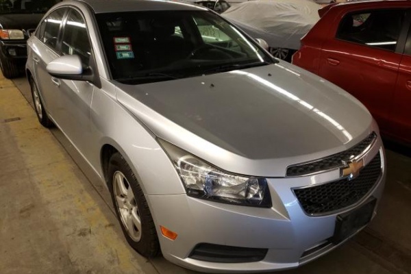 фото Chevrolet Cruze LT