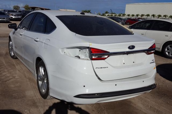 фото Ford Fusion SE HYBRID