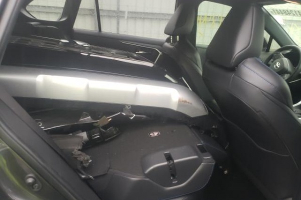 фото Toyota RAV4 XSE