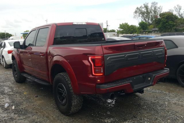фото Ford F-150 RAPTOR