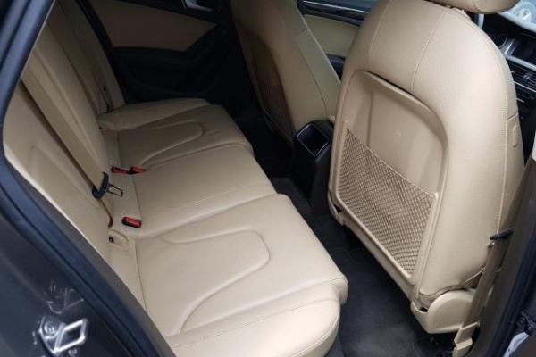 фото Audi A4 Premium