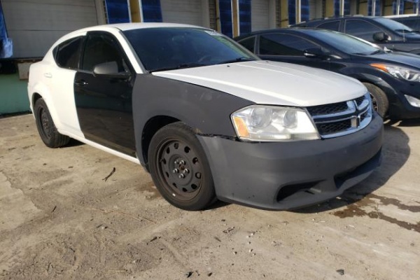 фото Dodge AVENGER SE