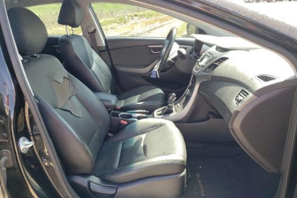 фото Hyundai Elantra SE