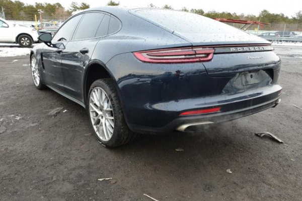 фото PORSCHE PANAMERA BASE