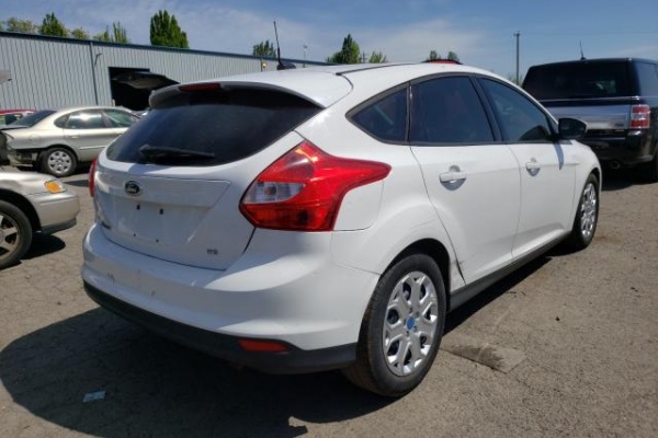 фото Ford Focus SE