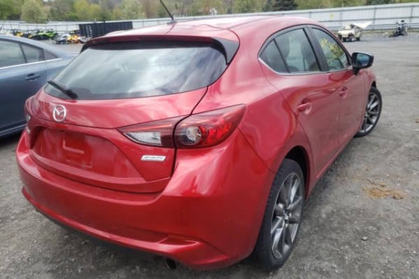 фото Mazda 3 TOURING