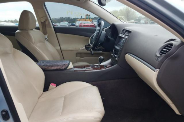 фото LEXUS IS 250