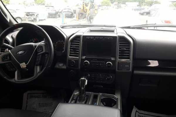 фото Ford F-150 RAPTOR