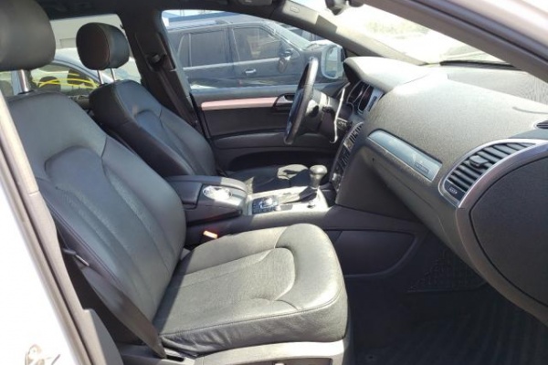 фото Audi Q7 PRESTIGE