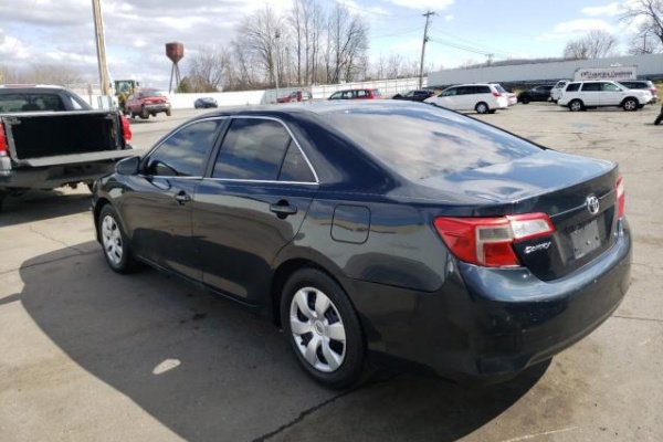 фото Toyota Camry L