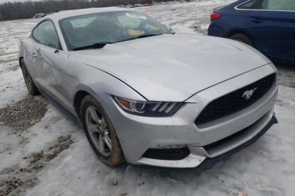 фото Ford Mustang