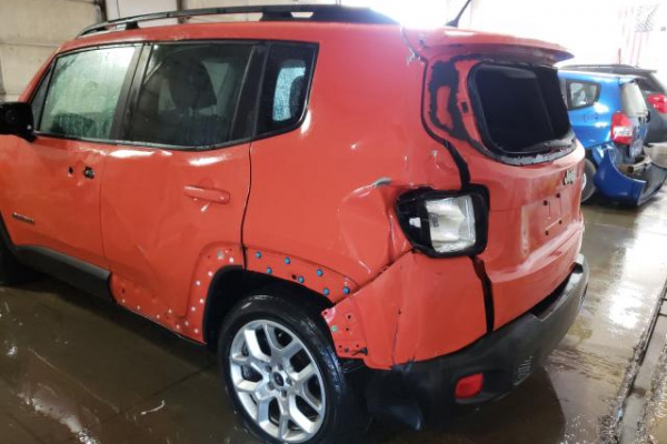 фото JEEP RENEGADE LATITUDE