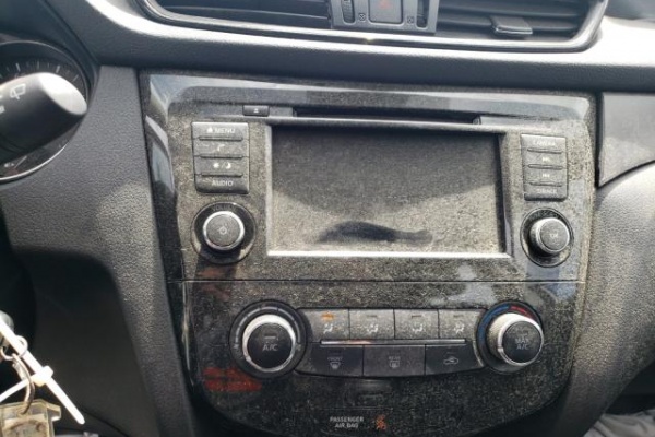 фото Nissan Rogue SPORT S