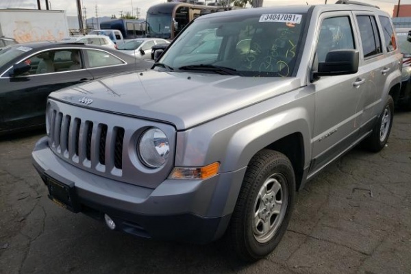 фото Jeep Patriot SPORT