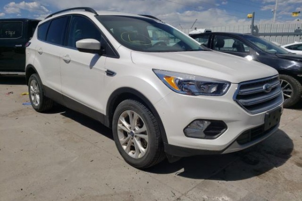 фото Ford Escape SE