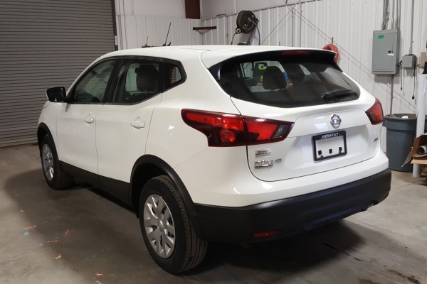 фото Nissan Rogue SPORT S