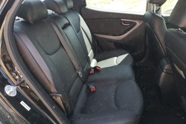 фото Hyundai Elantra SE