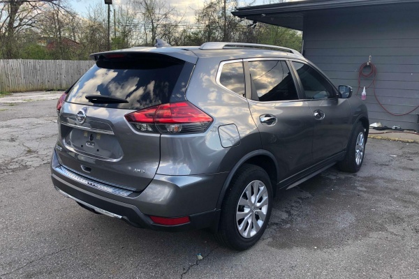 фото Nissan ROGUE S