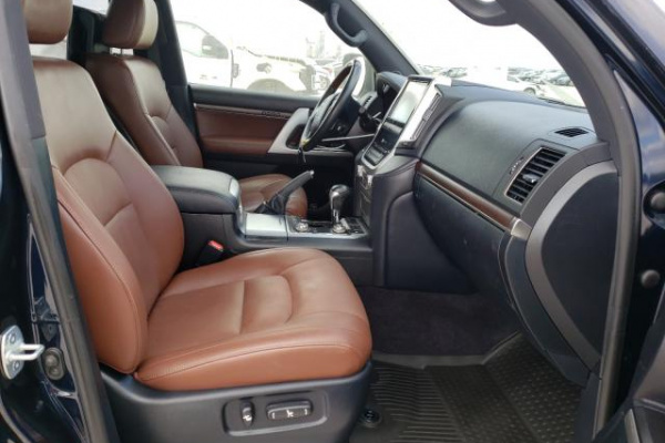 фото TOYOTA LAND CRUISER PRADO