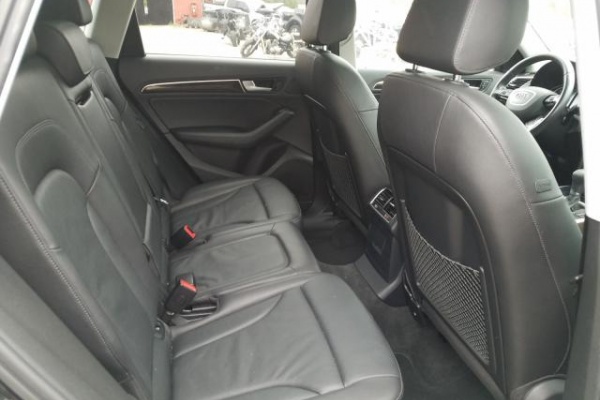 фото Audi Q5 PREMIUM