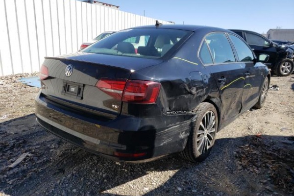 фото Volkswagen Jetta SPORT