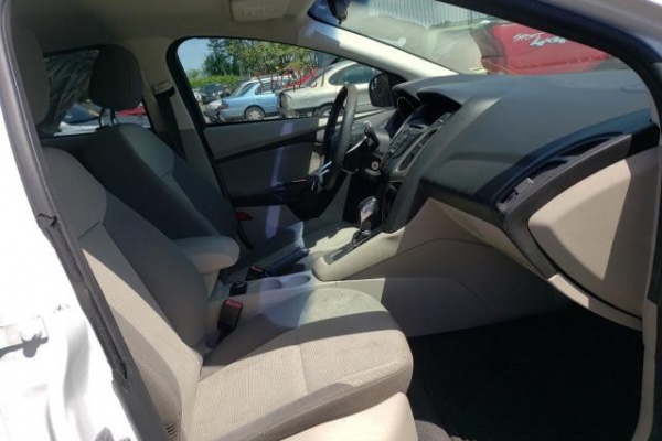 фото Ford Focus SE